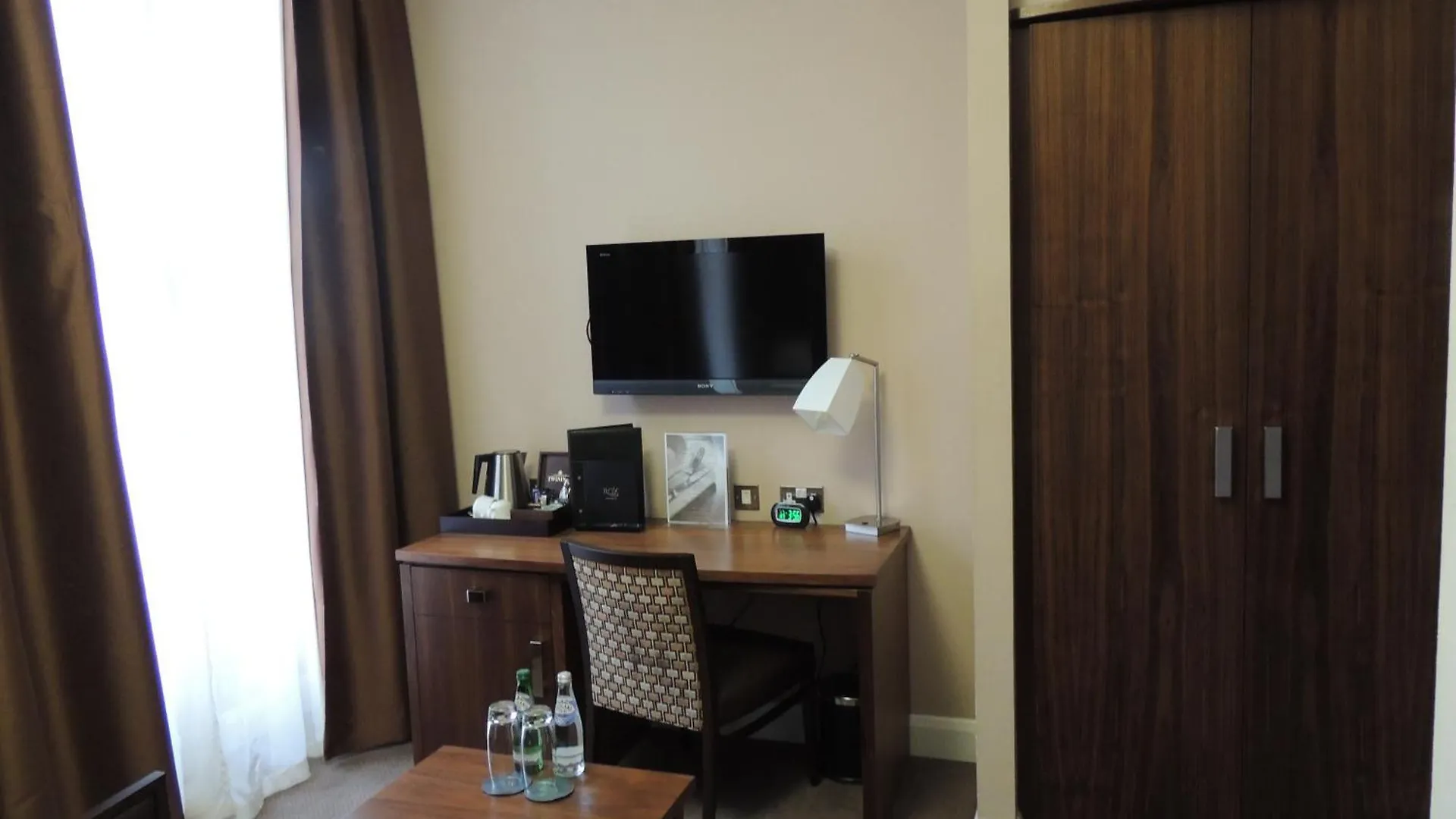 Rox Hotel Aberdeen By Compass Hospitality