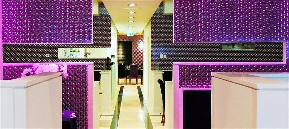 Rox Hotel Aberdeen By Compass Hospitality 4*,